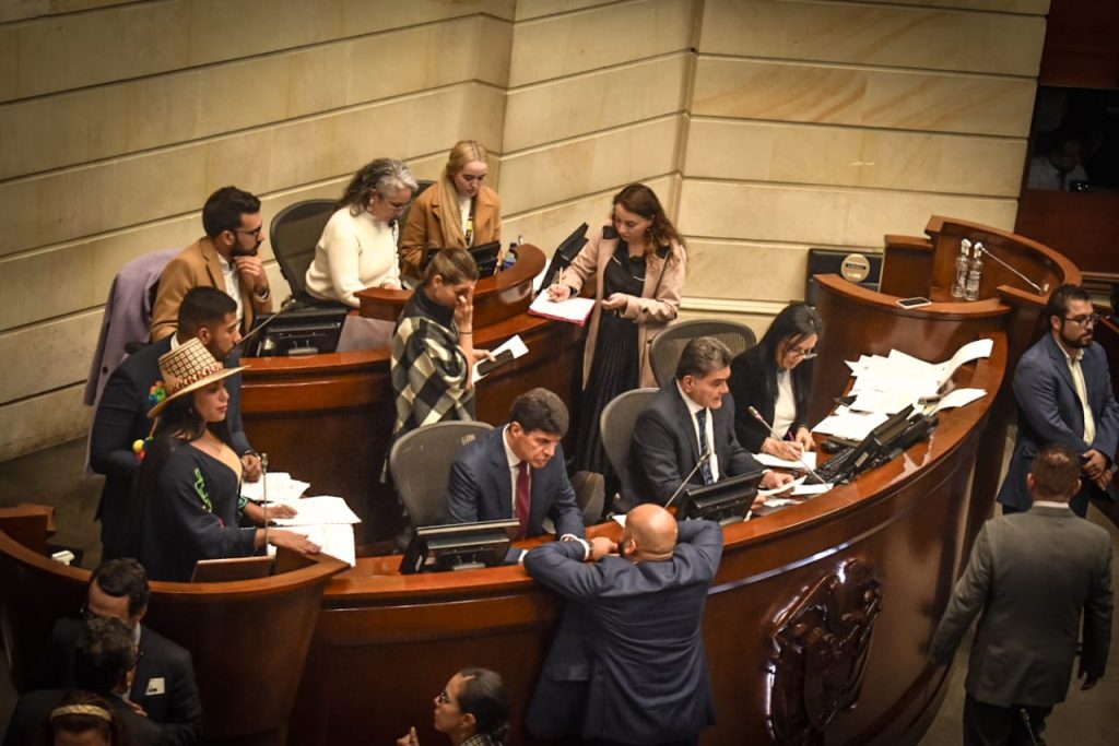 ABOGADOS ESPECIALISTAS - ASÍ VAMOS CON LA REFORMA PENSIONAL 4 Protección jurídica - WhatsApp Image 2024 04 23 at 5.06.58 PM